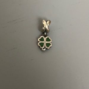Pandora charm 4 leaf clover